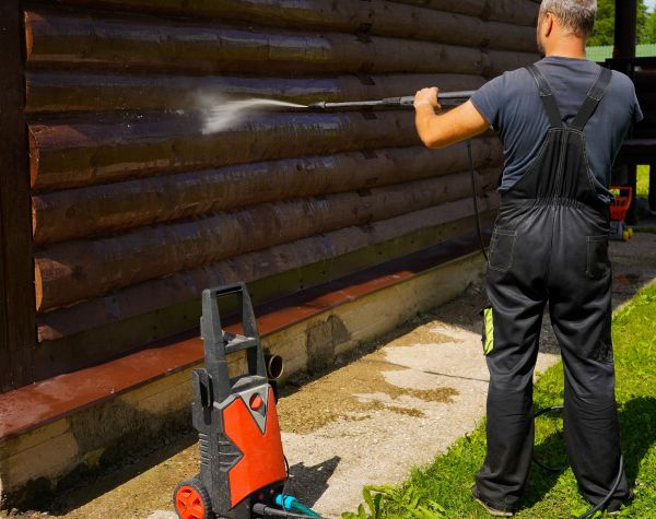 Log Home Pressure Washing in Mount Juliet