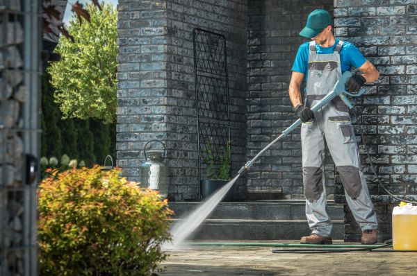 Outside House Cleaning in Mount Juliet