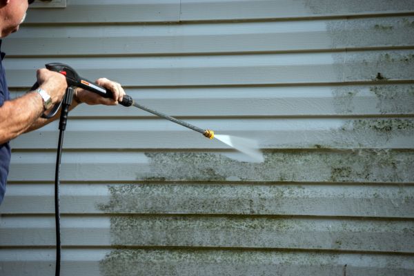 Vinyl Siding Power Washing in Mount Juliet