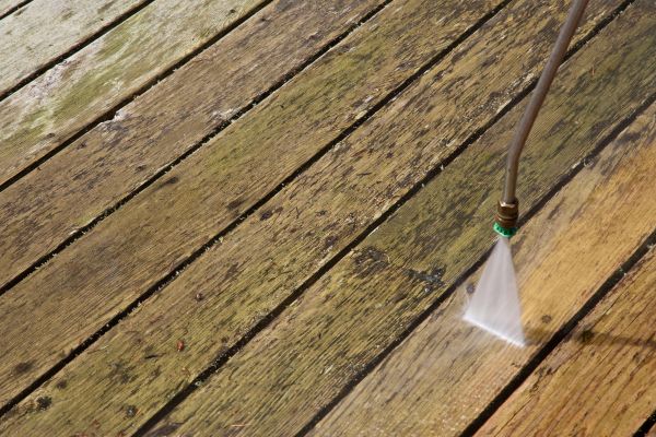 Deck Mold Removal in Mount Juliet