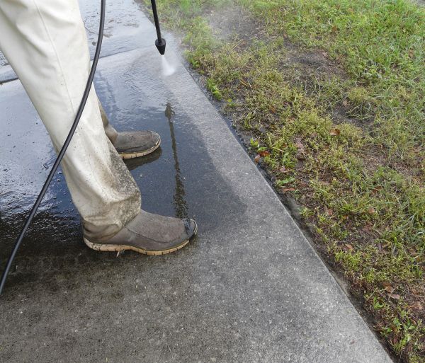 Concrete Slab Powerwashing in Mount Juliet